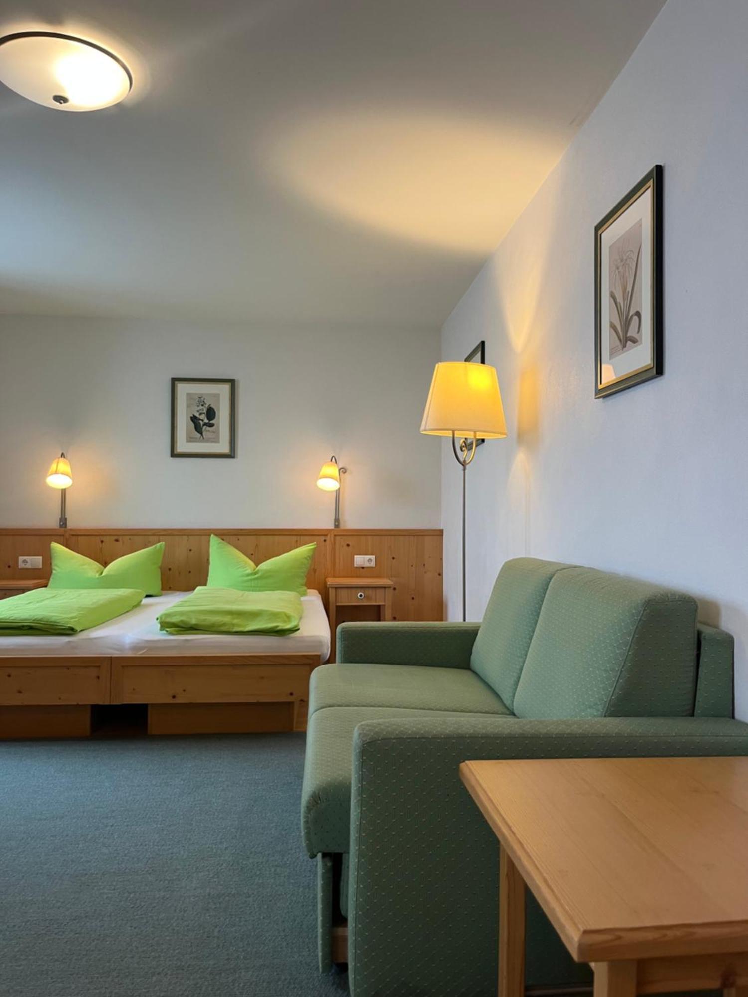 Walserklause Ferienwohnung Raggal エクステリア 写真